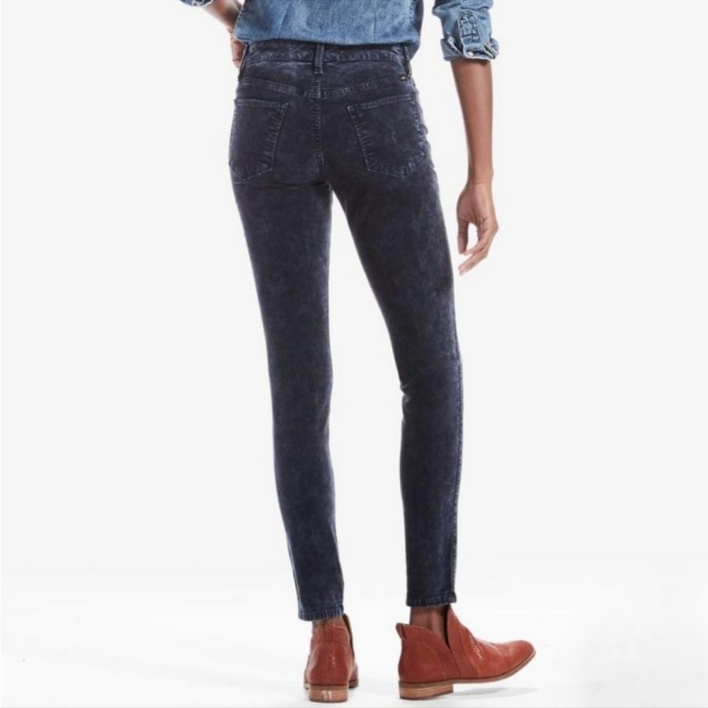 Brooke Super Skinny Jean In Blue Velvet